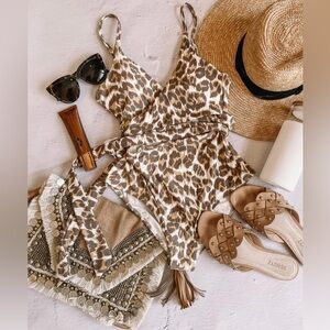 Arie swimsuit only size medium